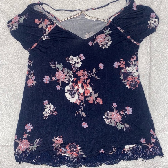 Maurices Tops - Maurices floral tshirt